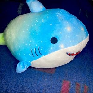 Santos 🦈 Shark Squishmallow